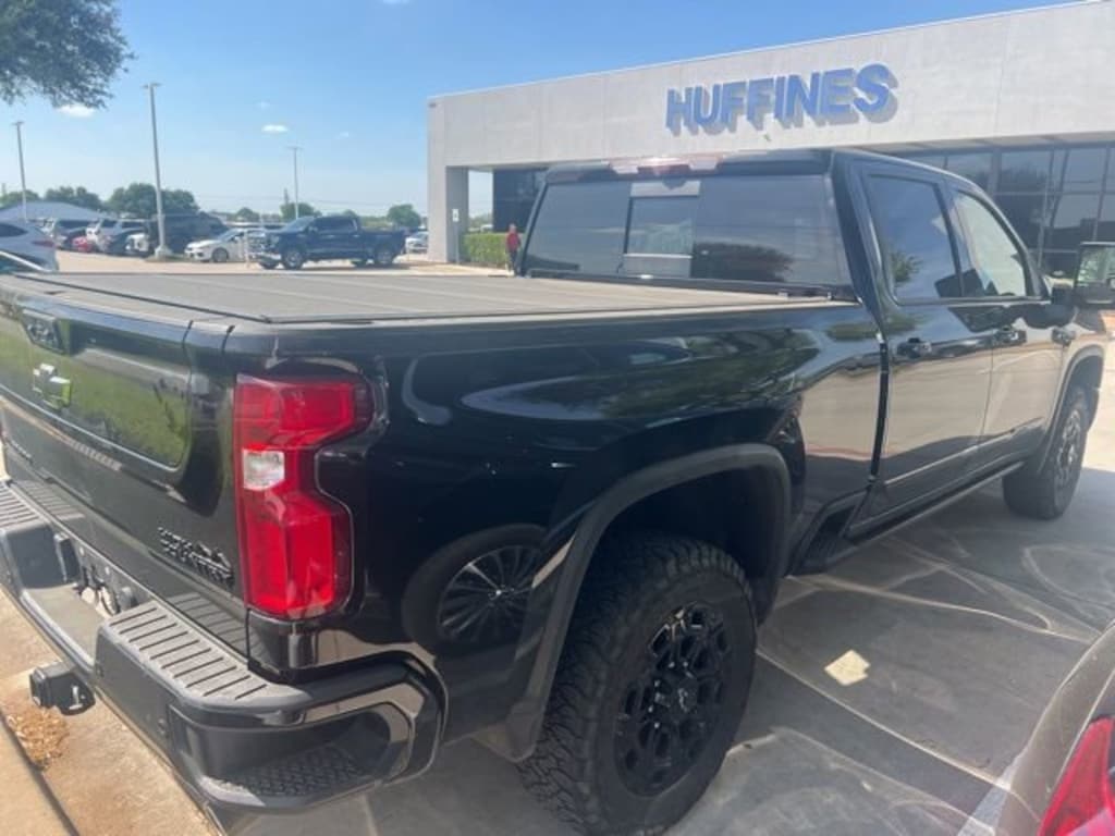 Used 2024 Chevrolet Silverado 2500 HD High Country Truck Crew Cab