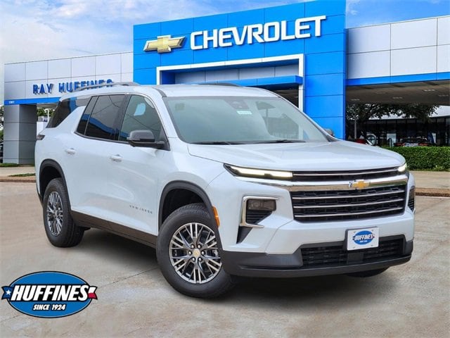 2026 Chevrolet Traverse LT's photo
