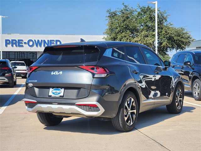 2024 Kia Sportage EX photo 2