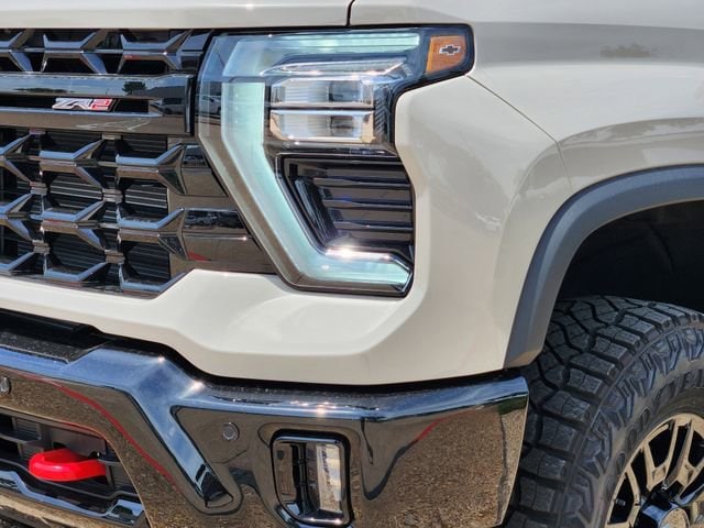 2026 Chevrolet Silverado 2500 HD ZR2 - Photo 6