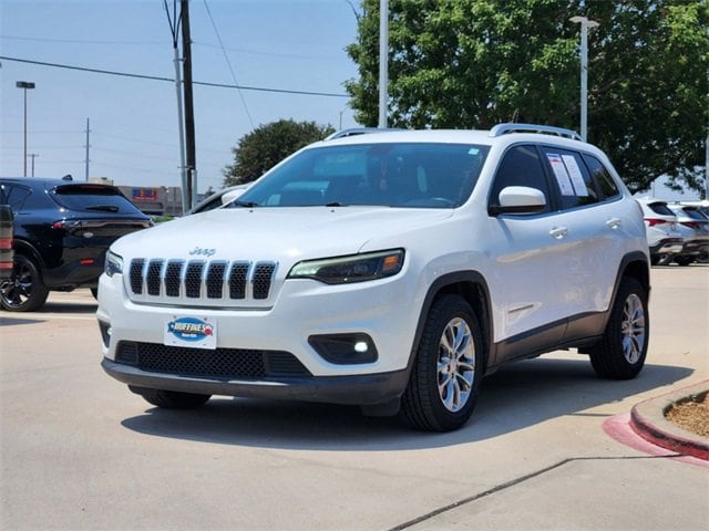 Used 2019 Jeep Cherokee Latitude Plus with VIN 1C4PJLLB0KD204125 for sale in Plano, TX