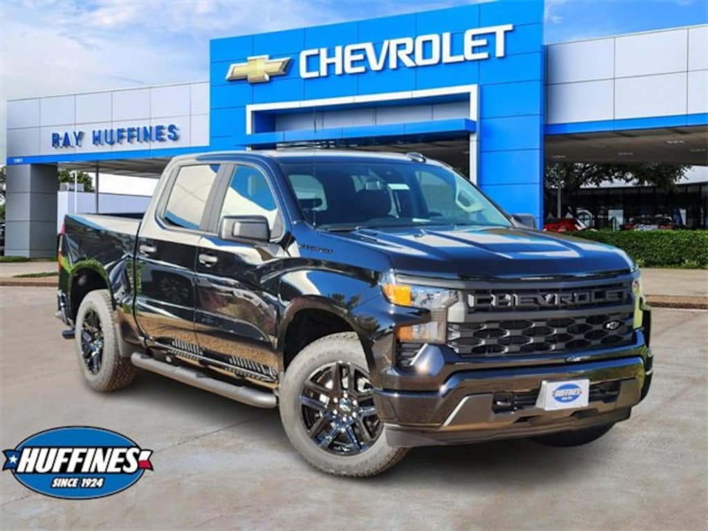 New 2026 Chevrolet Silverado 1500 Custom Truck Crew Cab
