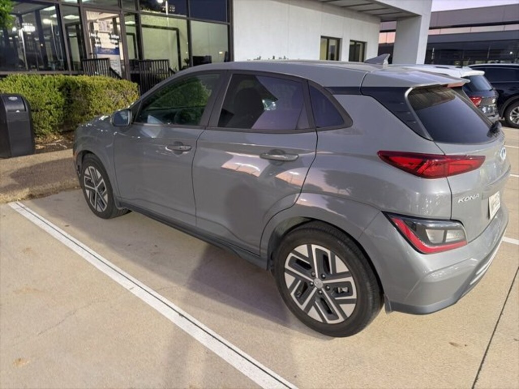 Used 2023 Hyundai Kona Electric SE SUV