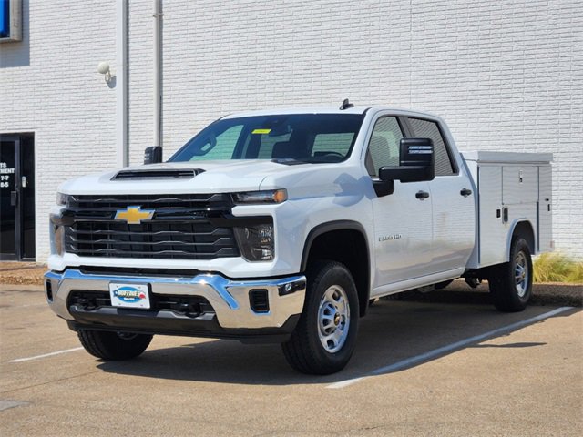 2024 Chevrolet Silverado 2500HD photo 2