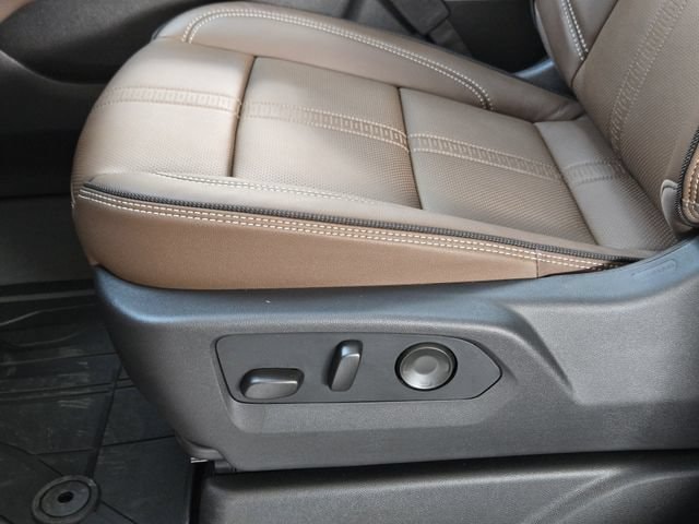 2026 Chevrolet Suburban High Country - Photo 21