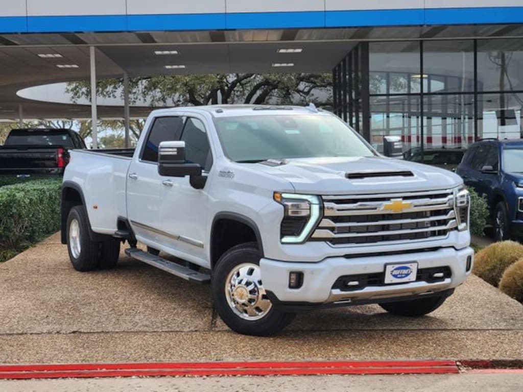 New 2026 Chevrolet Silverado 3500 HD High Country DRW Truck Crew Cab