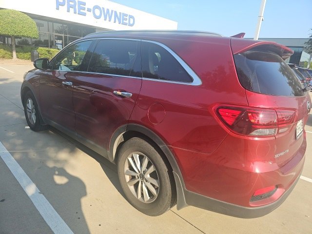 2019 Kia Sorento LX S photo 2