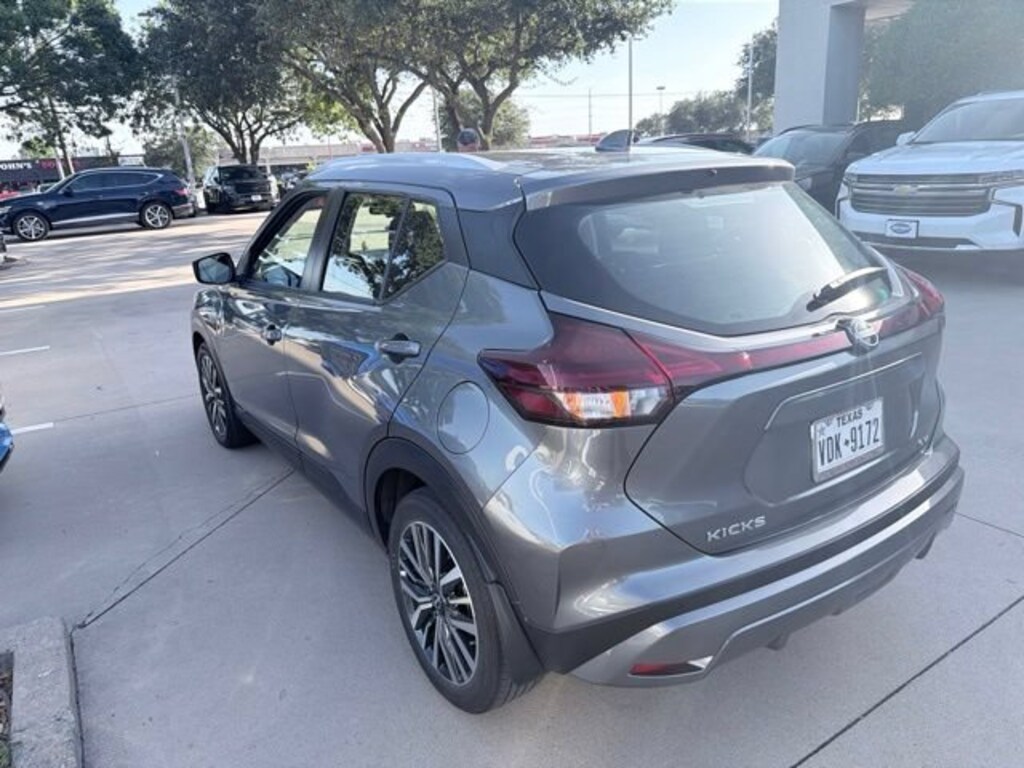 Used 2023 Nissan Kicks SV Xtronic CVT SUV