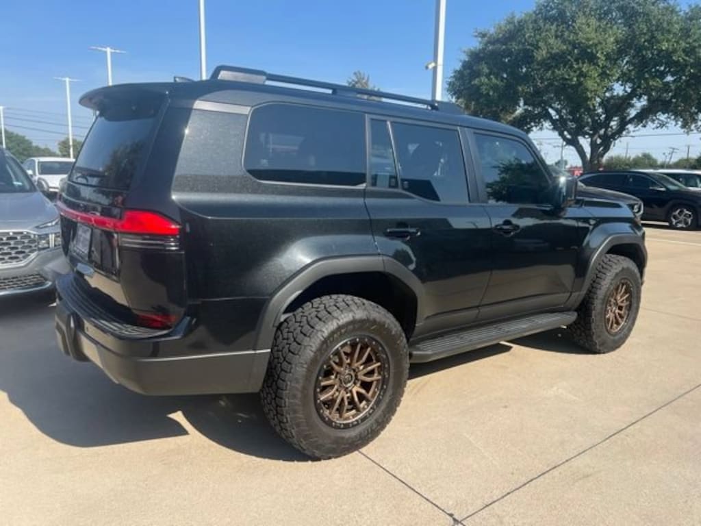 Used 2025 Lexus GX 550 Overtrail SUV