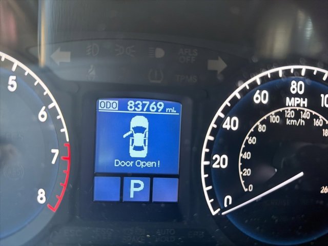 2010 Hyundai Genesis 4.6 photo 3