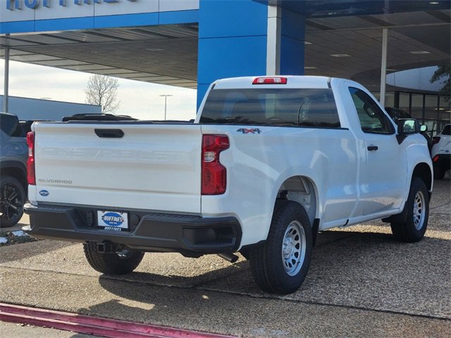 2025 Chevrolet Silverado 1500 photo 3