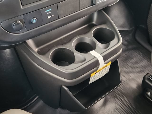 2026 Chevrolet Express Cargo Work Van - Photo 18