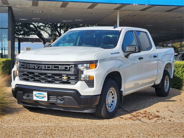 2024 Chevrolet Silverado 1500 photo 2