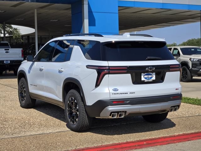 2027 Chevrolet Traverse Z71 - Photo 5