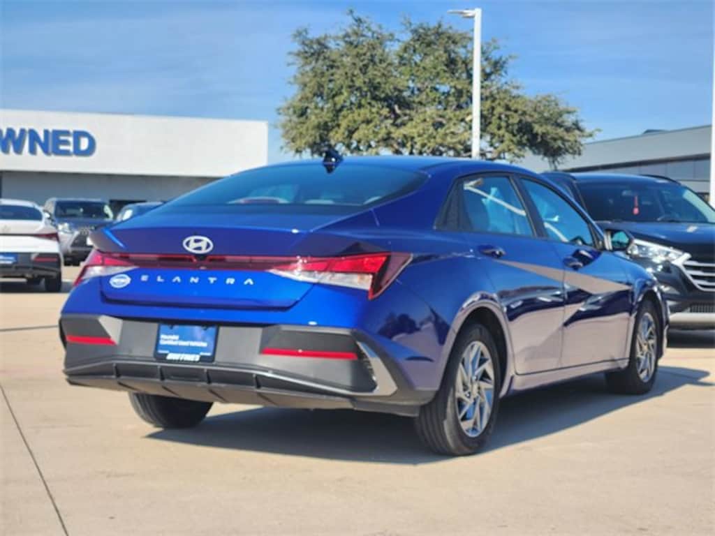 Used 2024 Hyundai Elantra SEL Sedan