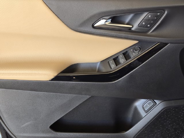 2027 Chevrolet Equinox ACTIV - Photo 18