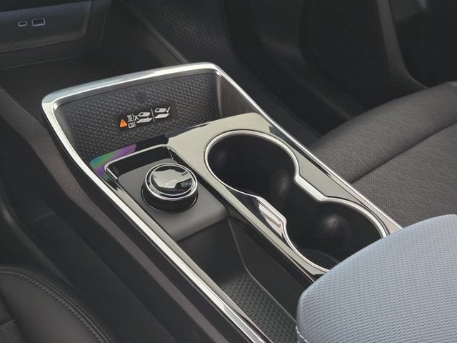 2027 Chevrolet Equinox LT - Photo 16