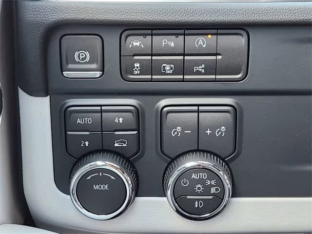 selectable 4 wheel drive system on a 2025 Chevrolet Tahoe at the Huffines Chevrolet Plano dealership in Plano, TX