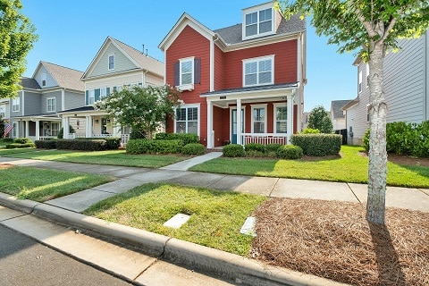 a row of houses in a neighborhood in Plano, TX