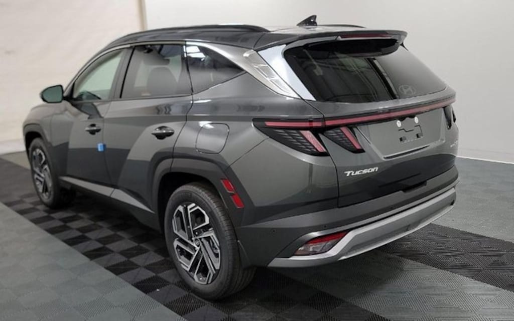 Used 2025 Hyundai Tucson Hybrid Limited SUV