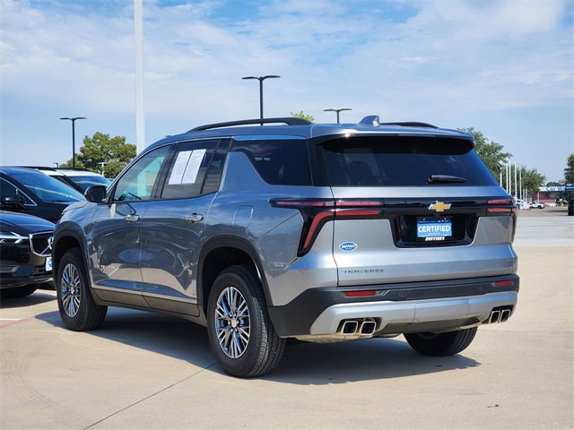 2025 Chevrolet Traverse photo 4