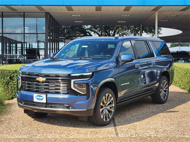 2026 Chevrolet Suburban High Country photo 3