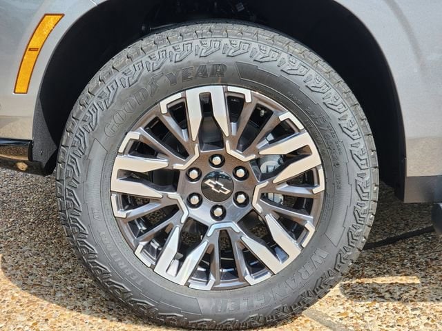 2026 Chevrolet Tahoe Z71 - Photo 8