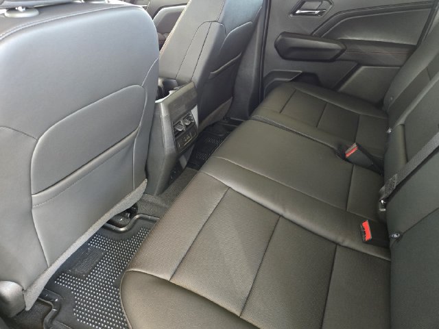 2026 Chevrolet Colorado Z71 - Photo 22