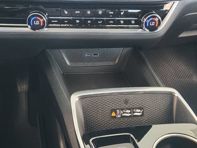 2027 Chevrolet Equinox LT - Photo 16