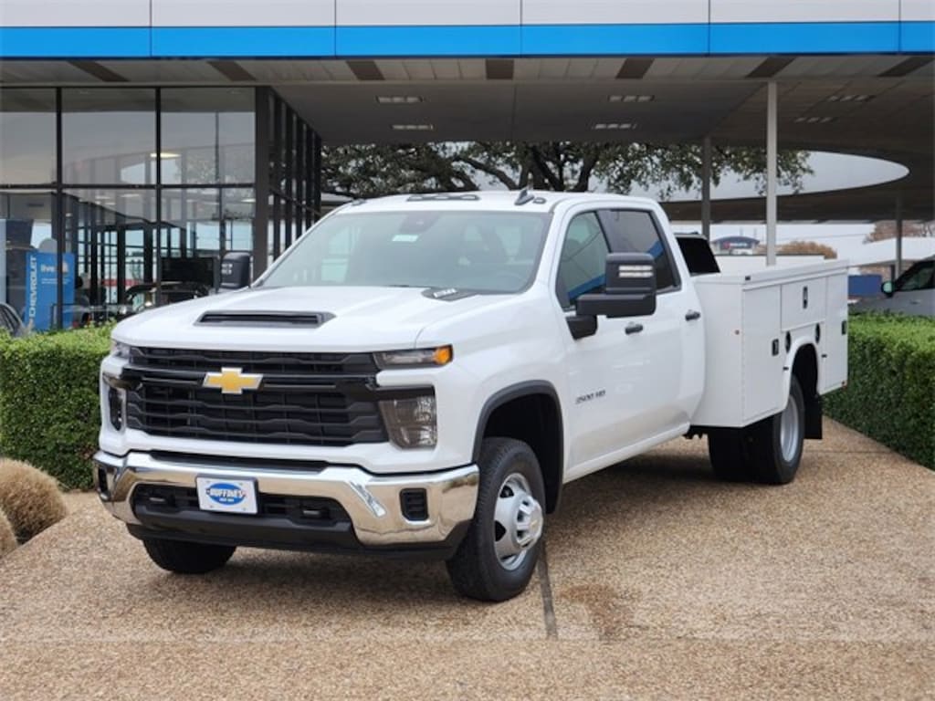 New 2026 Chevrolet Silverado 3500 HD Chassis Cab Work Truck Truck Crew Cab