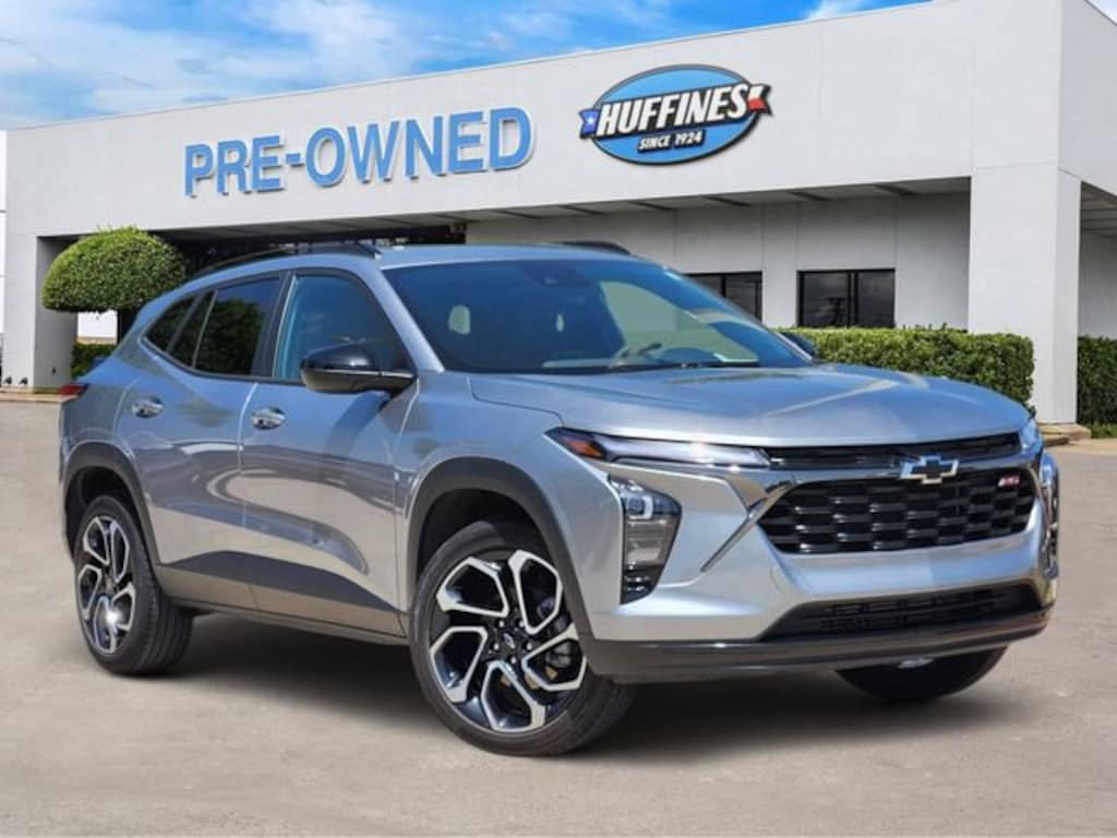 Used 2025 Chevrolet Trax 2RS SUV
