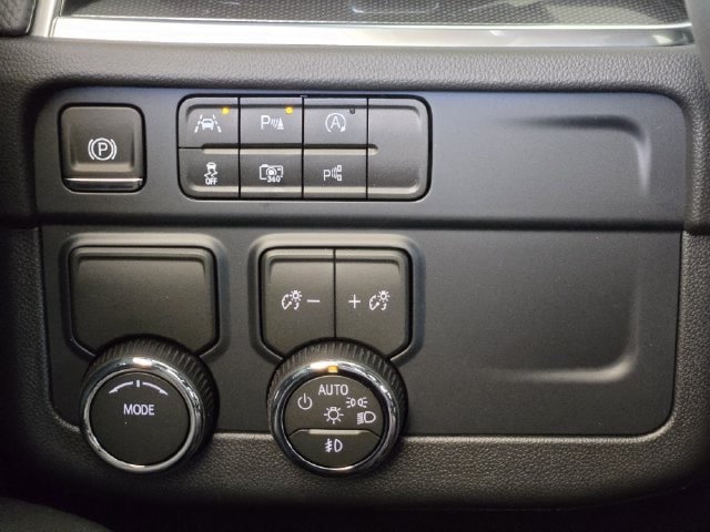 2027 Chevrolet Tahoe RST - Photo 18