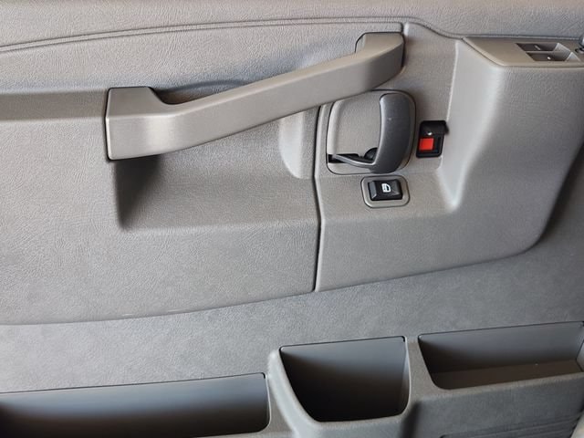 2026 Chevrolet Express Cargo Work Van - Photo 20