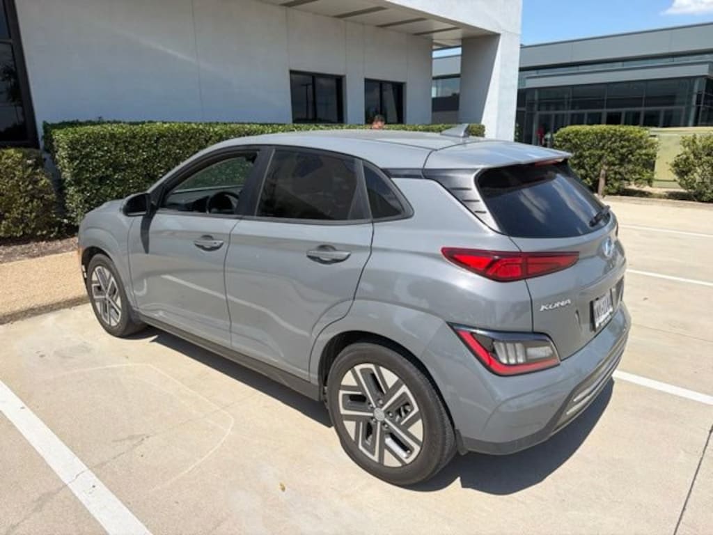 Used 2023 Hyundai Kona Electric Limited SUV