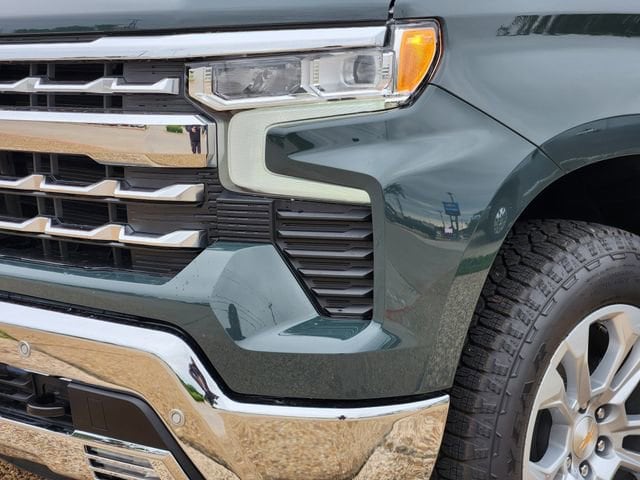 2026 Chevrolet Silverado 1500 LTZ - Photo 6