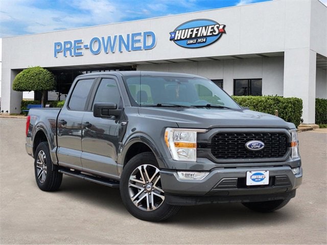 2021 Ford F-150 XL's photo