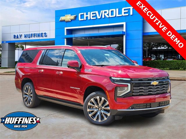 2025 Chevrolet Suburban High Country's photo