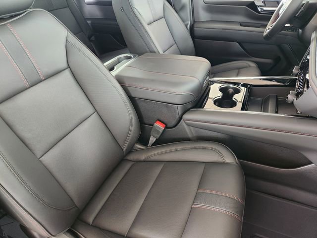 2026 Chevrolet Suburban RST - Photo 11