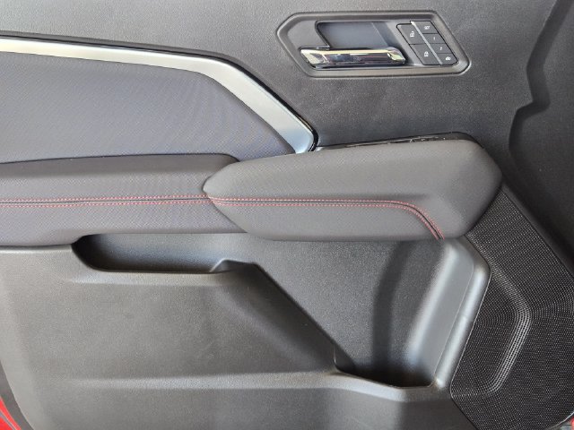 2026 Chevrolet Colorado Z71 - Photo 18