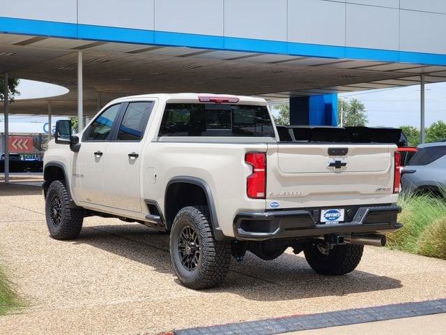 2026 Chevrolet Silverado 2500 HD ZR2 - Photo 5
