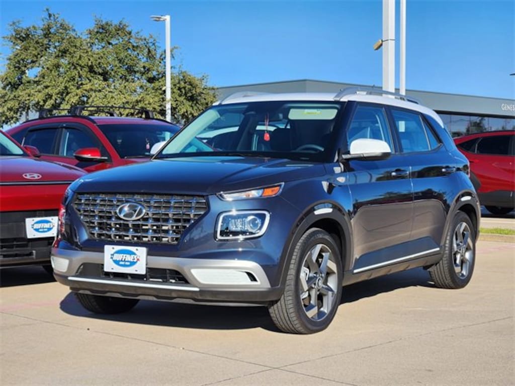 Used 2024 Hyundai Venue Limited SUV