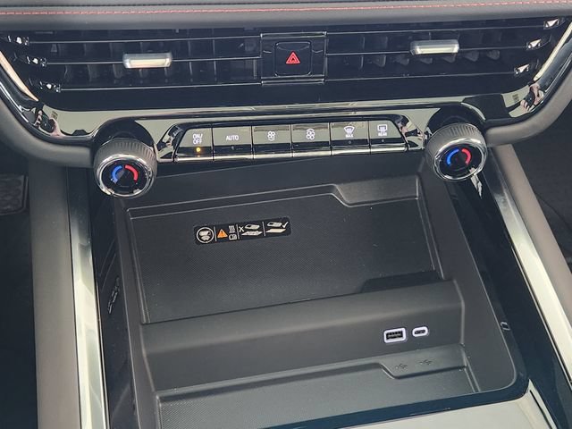 2026 Chevrolet Suburban RST - Photo 16