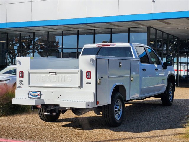 2024 Chevrolet Silverado 2500HD photo 3