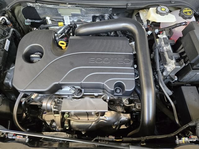 2027 Chevrolet Equinox LT - Photo 22