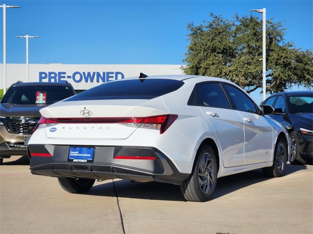 Used 2024 Hyundai Elantra SEL Sedan