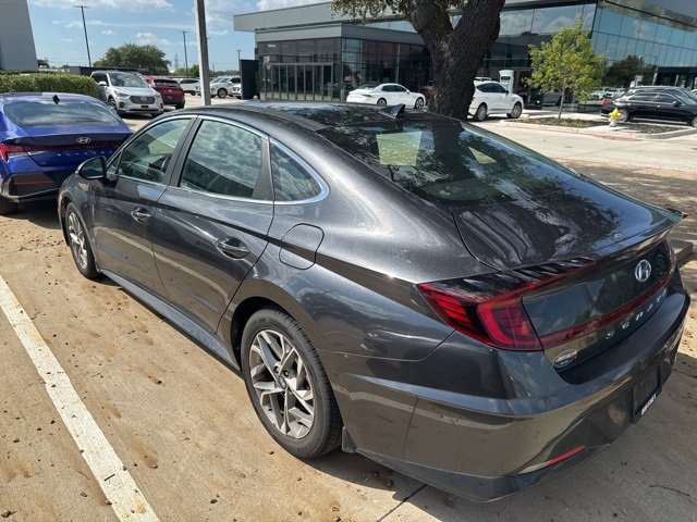 2020 Hyundai Sonata Convenience SEL Premium photo 3