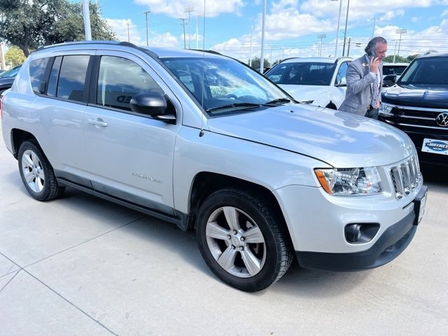 Used 2011 Jeep Compass Base with VIN 1J4NT1FA6BD290284 for sale in Plano, TX