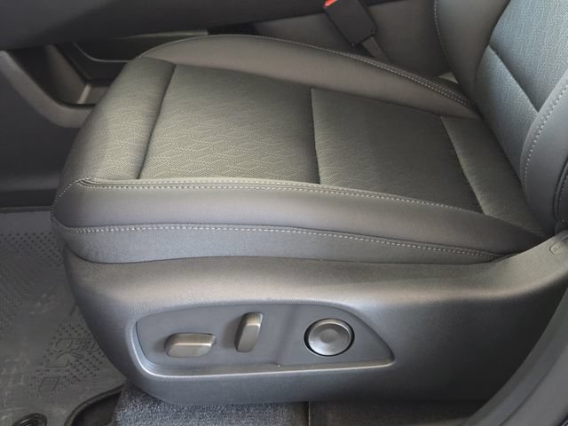 2027 Chevrolet Equinox LT - Photo 19