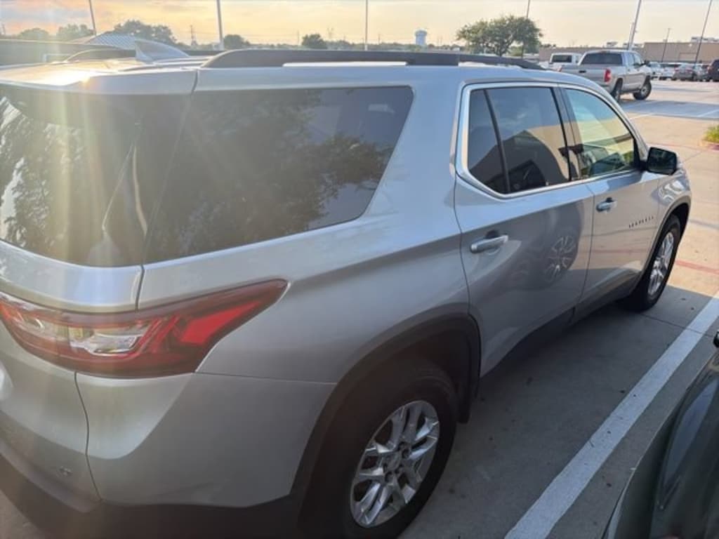 Used 2020 Chevrolet Traverse LT Leather SUV