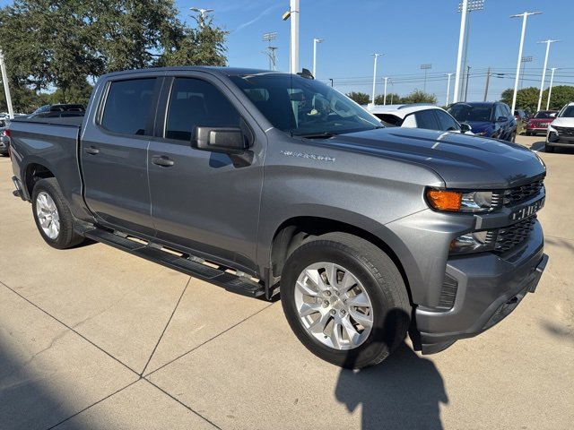 2022 Chevrolet Silverado 1500 Custom photo 2